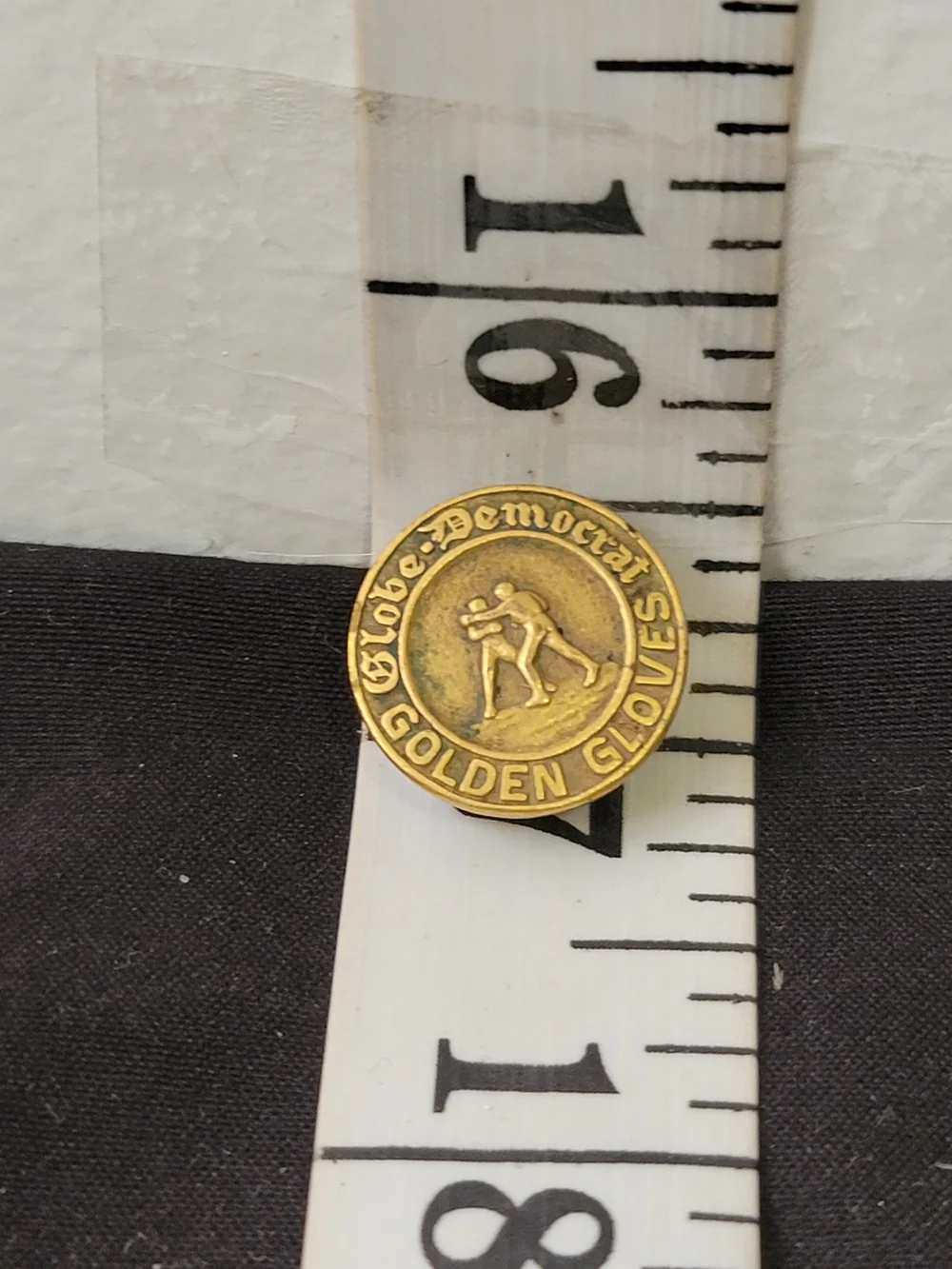 Vintage Golden Gloves Collector Pin - Gold Tone
